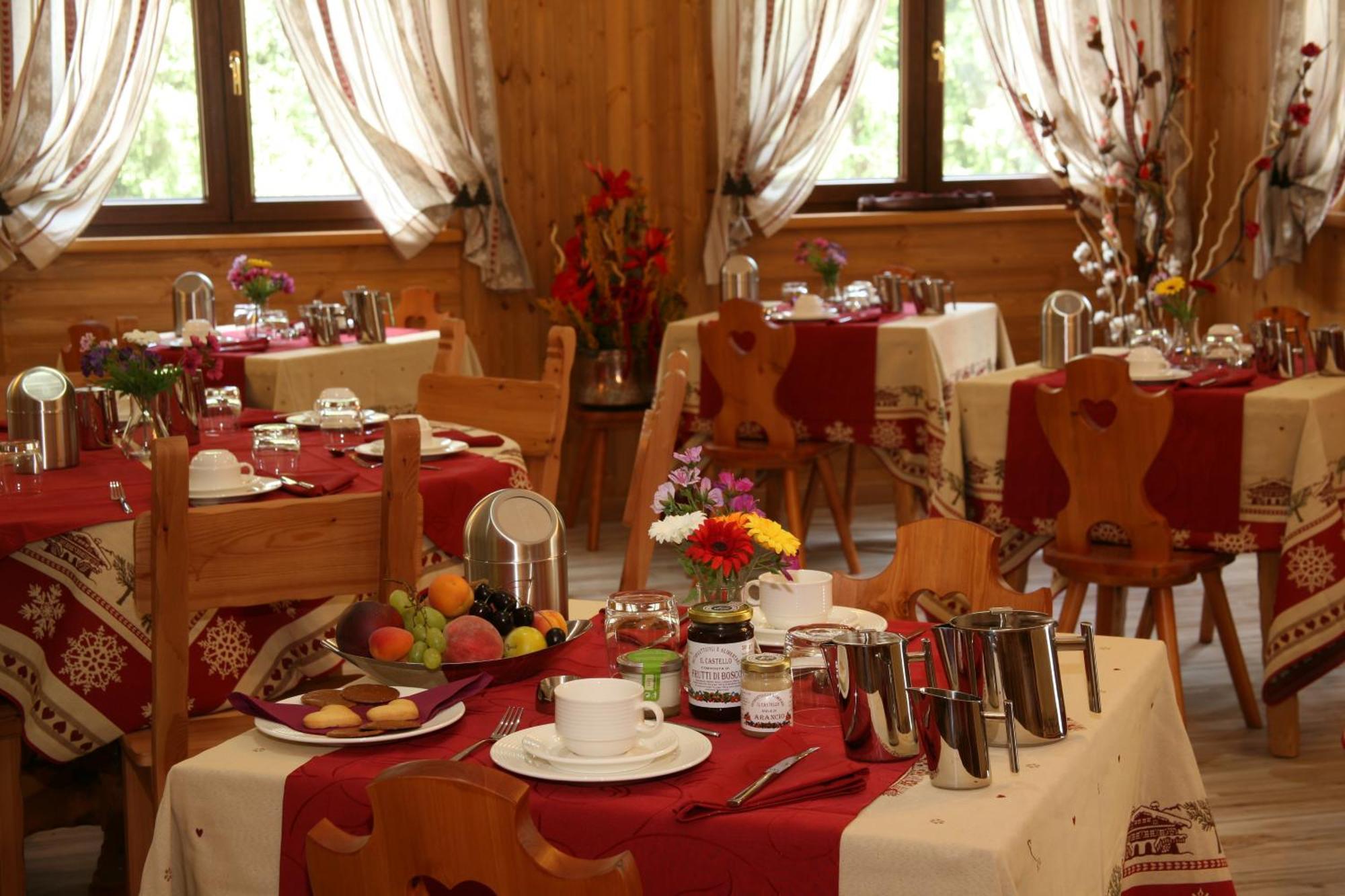 Hotel Boton D'Or & Wellness A La Thuile Dış mekan fotoğraf