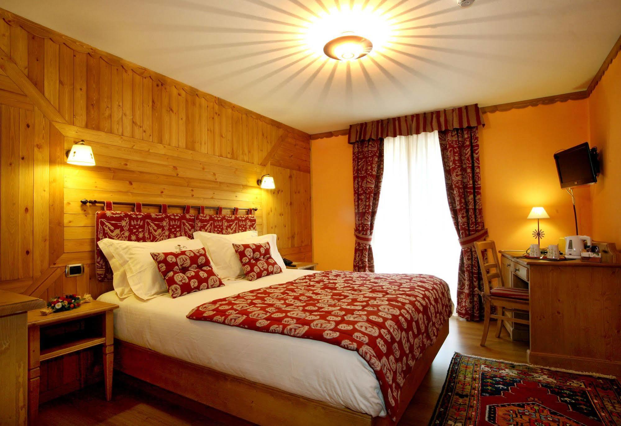 Hotel Boton D'Or & Wellness A La Thuile Dış mekan fotoğraf