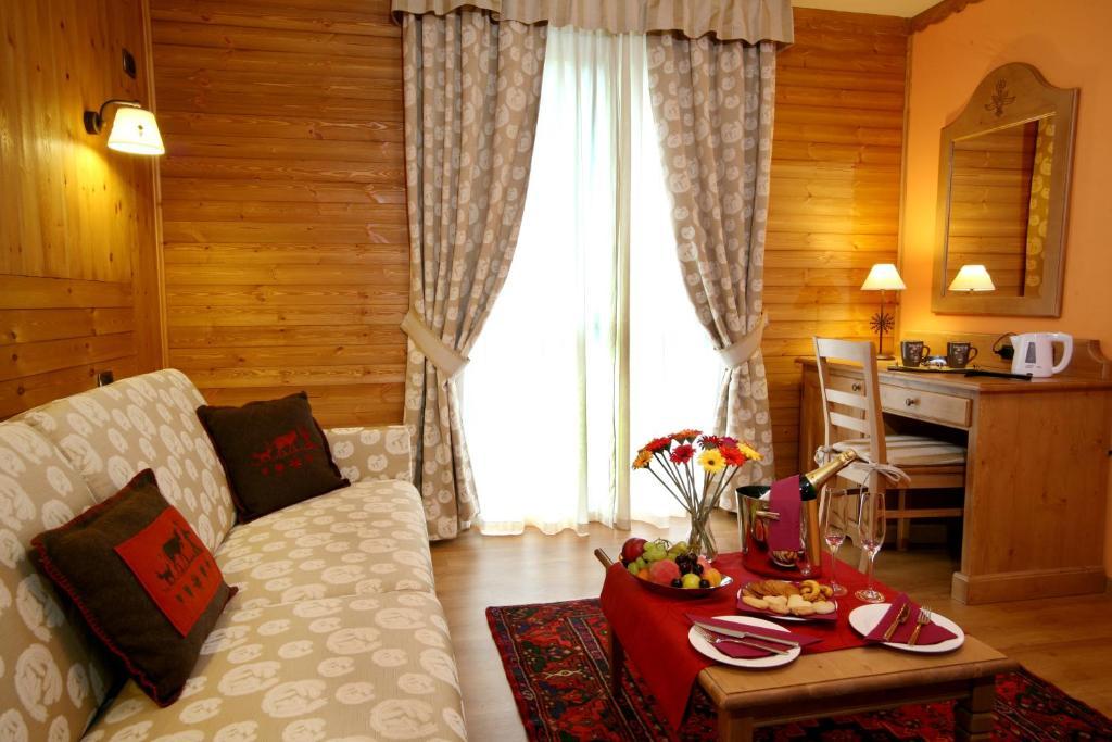 Hotel Boton D'Or & Wellness A La Thuile Dış mekan fotoğraf